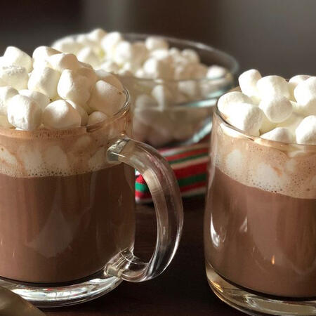 hot chocolate with marshmallow